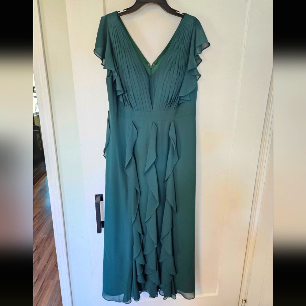 Emerald Green Chiffon Bridesmaid Dress